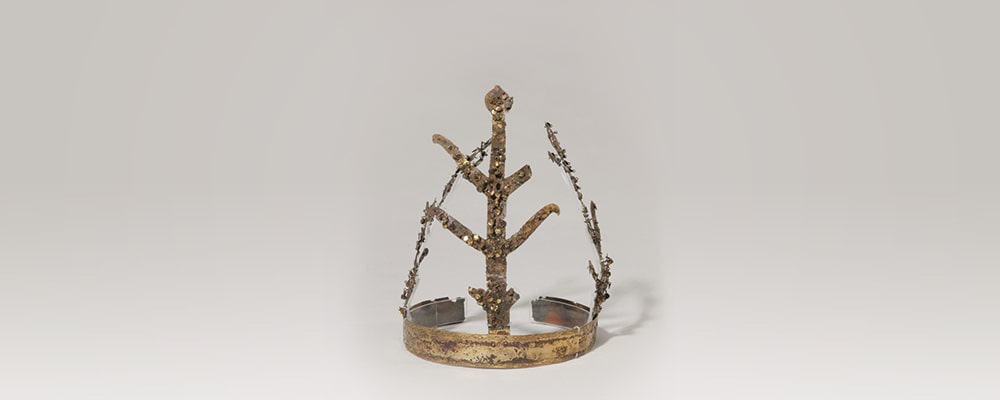 16 Gilt-Bronze Crown